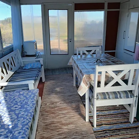 Stylish And Affordable Apartment *